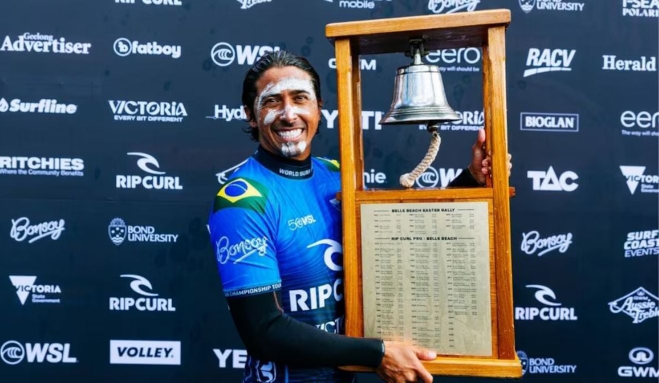Miguel Pupo vira sobre Yago Dora e ganha Bells Beach na final