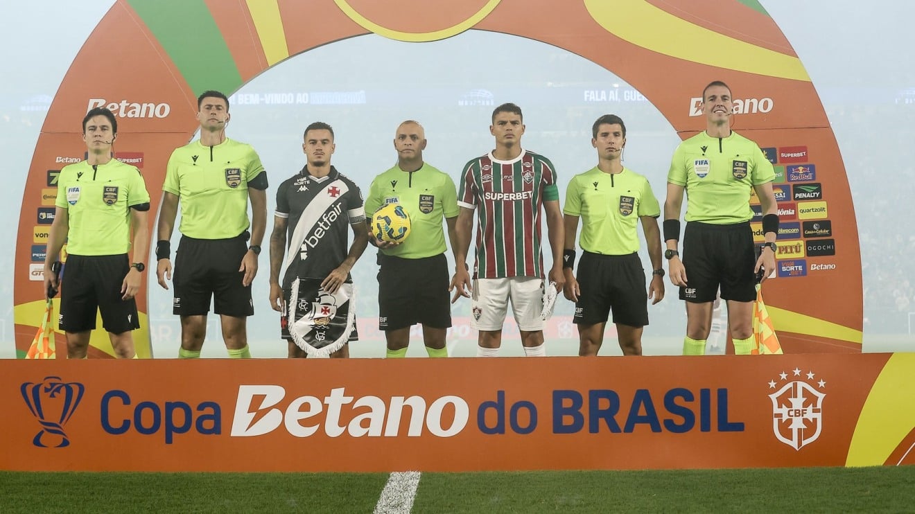 luminense x Vasco - 14/12/2025
Rio de Janeiro, Brasil - 14/12/2025 - estádio Maracanã.
Fluminense enfrenta o Vasco esta noite no Maracanã pelo jogo da volta das semifinais da Copa do Brasil 2025.
FOTO: LUCAS MERÇON / FLUMINENSE F.C.
