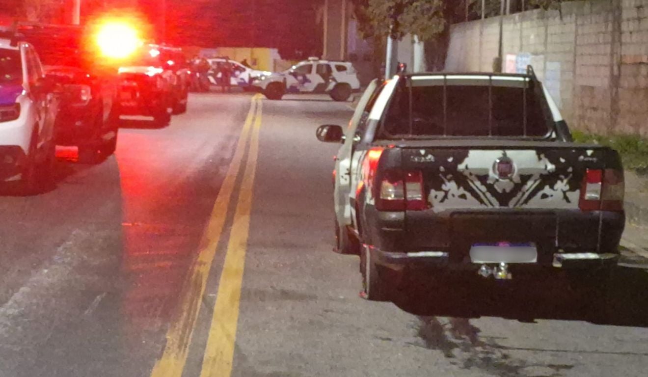 Motorista é assassinado a tiros após perseguição em Vila Velha