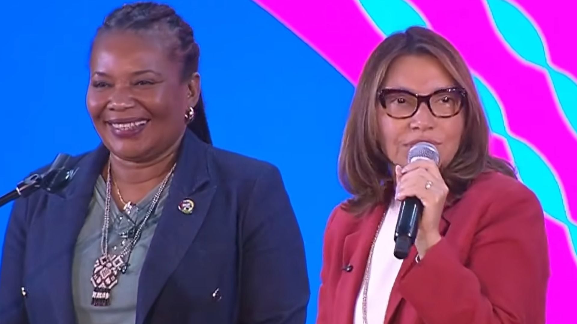 Janja fala sobre red pills no ES: “Não deixem que seus filhos tomem a pílula vermelha”