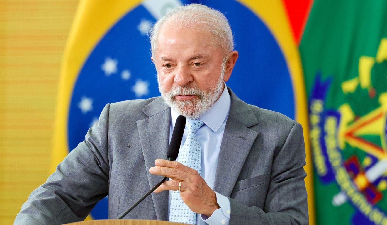 Lula reúne núcleo da campanha antes do primeiro debate com Flávio Bolsonaro