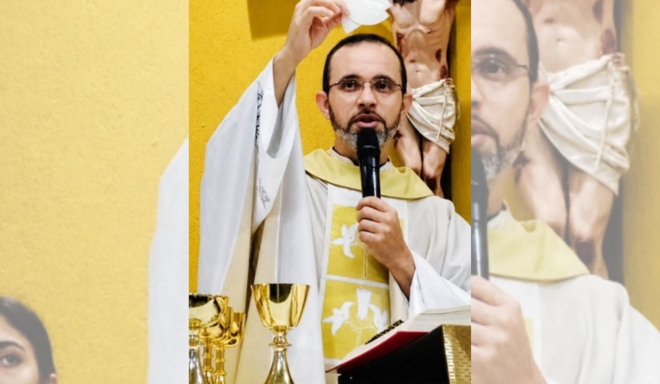 Padre de Guarapari é afastado de missas após diagnóstico raro que afeta movimentos