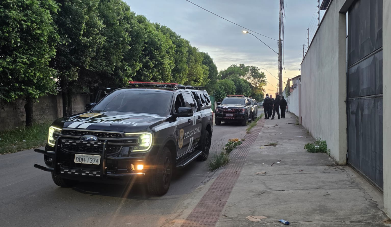 Operação mira grupo ligado ao PCV e cumpre mandados na Grande Vitória