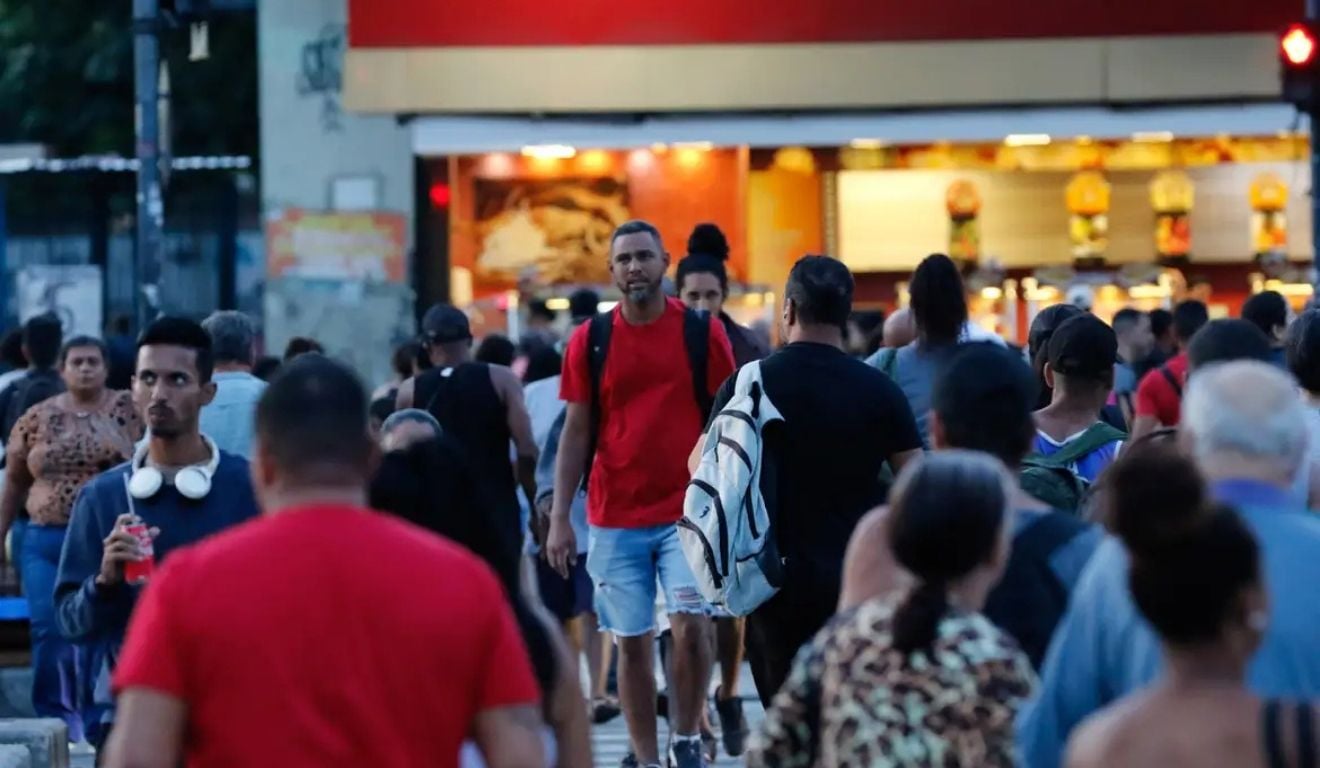Desemprego até junho recua e fica em 5,4%, menor taxa para o período da série histórica - QTU Questões do Universo