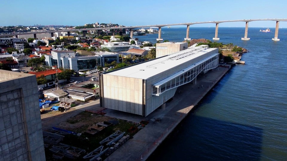 Vitória Coffee Summit reúne líderes globais do café no Cais das Artes em agosto