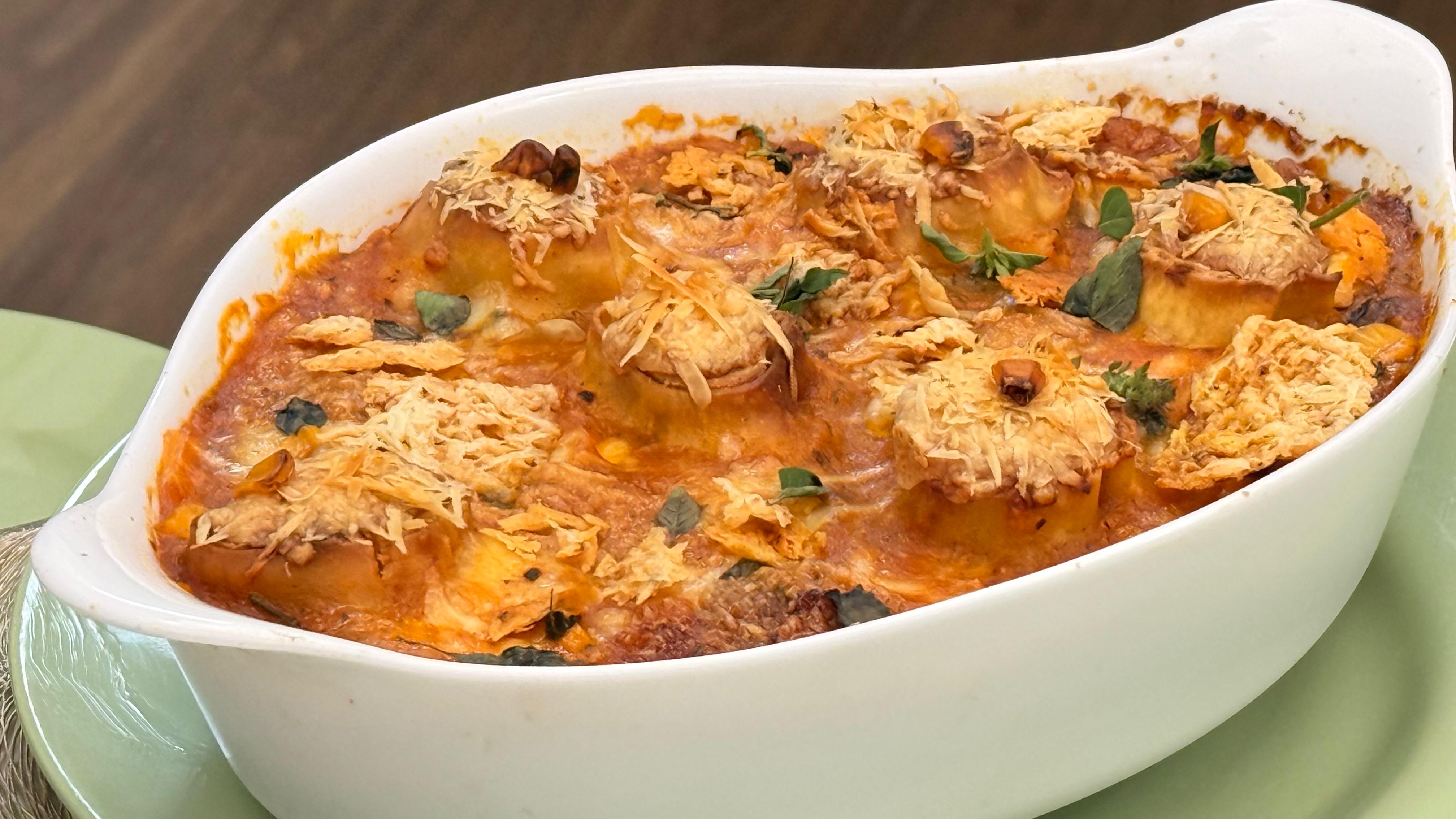Rondelli de frango com creme de milho: receita cremosa e perfeita para o almoço em família