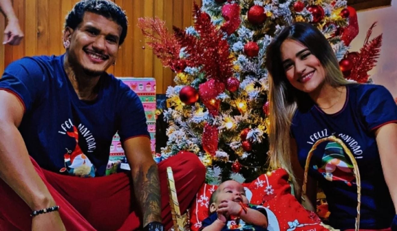 Mulher de jogador venezuelano morre ao salvar filha durante terremoto