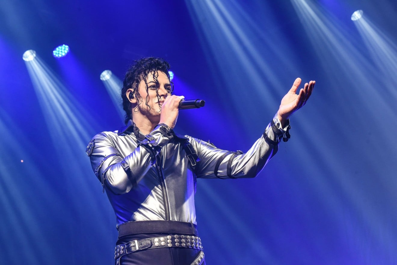 Show Tributo ao Rei do Pop, de Rodrigo Teaser para Michael Jackson, em Vitória (Foto: Cloves Louzada)