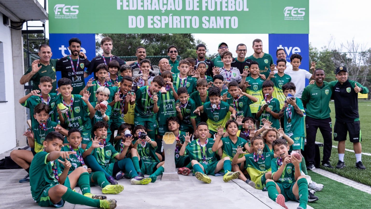 Porto Vitória é campeão estadual sub-11 (Foto: Henrique Montovanelli/FES) Porto Vitória é campeão estadual sub-11 (Foto: Henrique Montovanelli/FES)