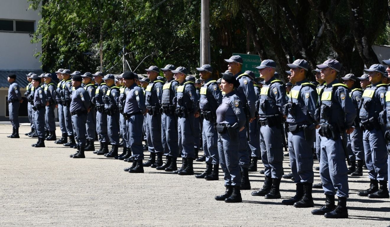 Policiais, bombeiros e militares: ES terá mais de 40 candidatos ligados à segurança nas eleições - QTU Questões do Universo