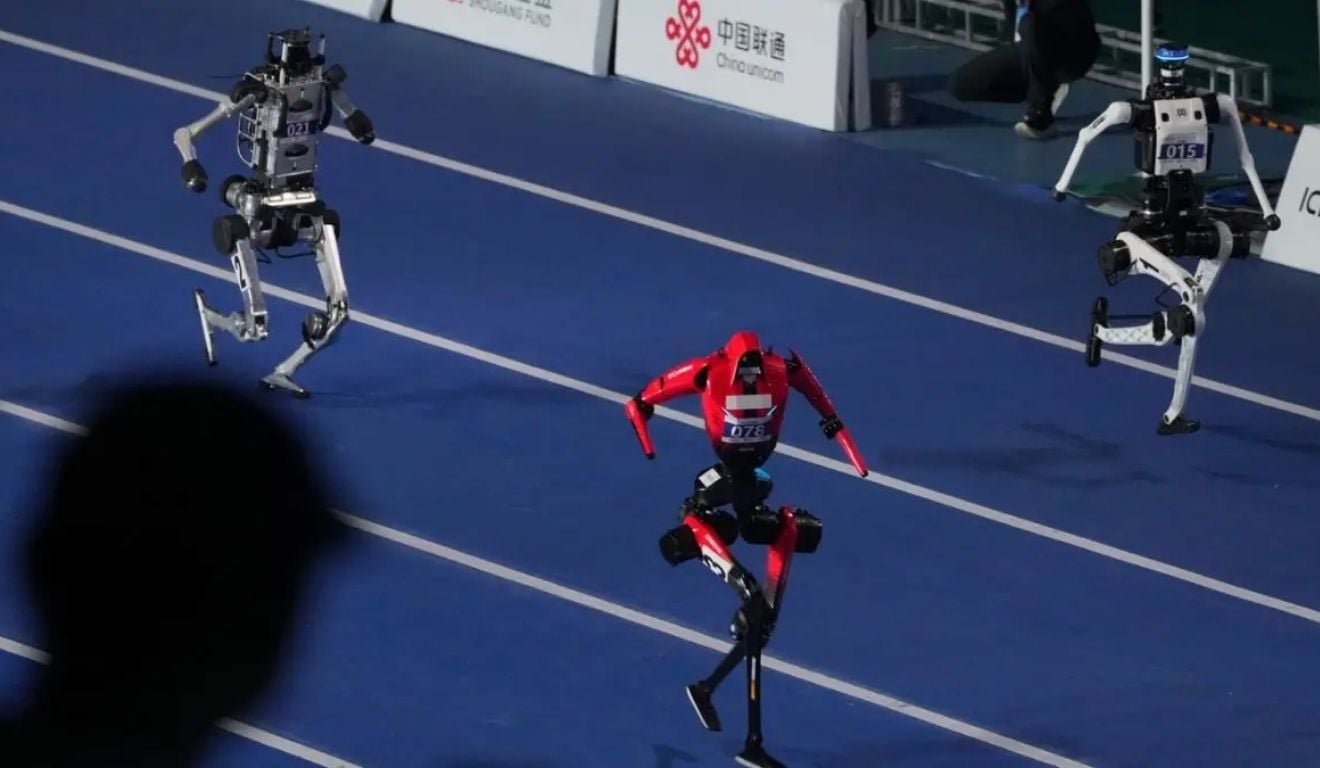 Robô chinês corre 100 metros em menos de 9 segundos e supera tempo histórico de Usain Bolt; veja vídeo - QTU Questões do Universo