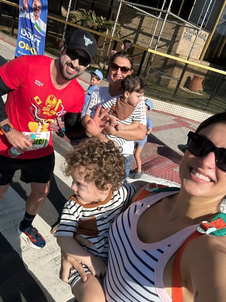 Bruno Schmidt com os filhos Bruno Schmidt com os filhos