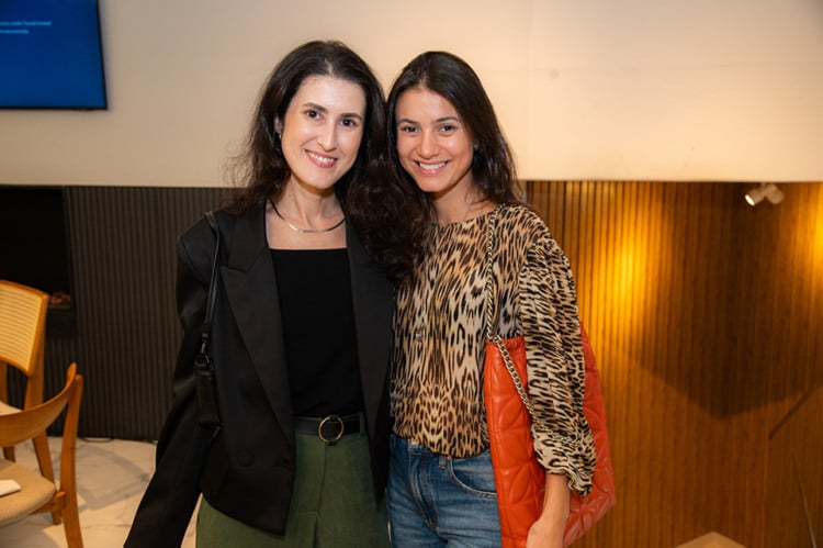 Brena Calegari e Amanda Depes
