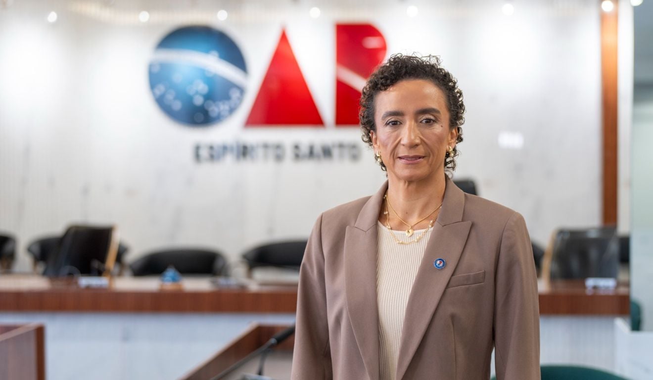 Erica Neves, presidente da OAB-ES