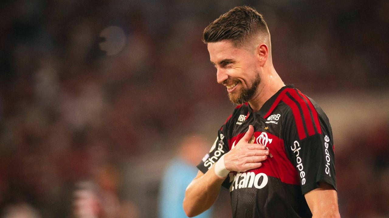Flamengo amplia vantagem e pode ser campeão com uma rodada de antecedência