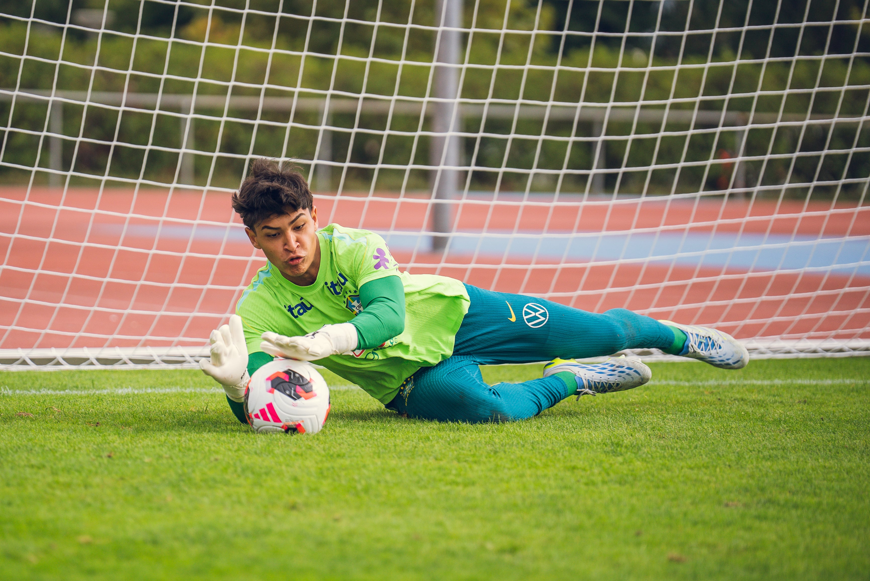 Goleiro capixaba vai jogar a Copa do Mundo pela seleção brasileira sub-17 no Catar