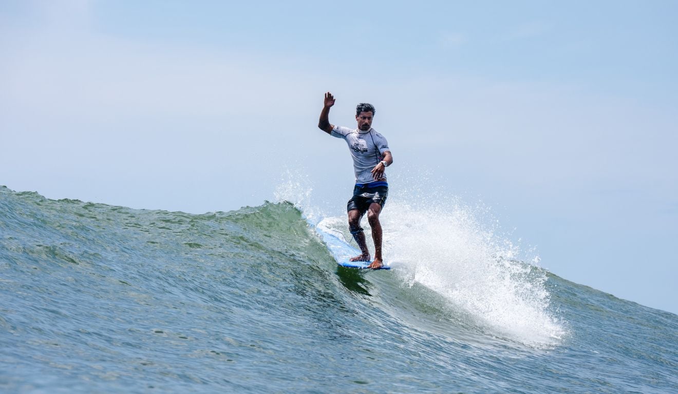 Capixaba brilha em conquista internacional da seleção brasileira de surfe