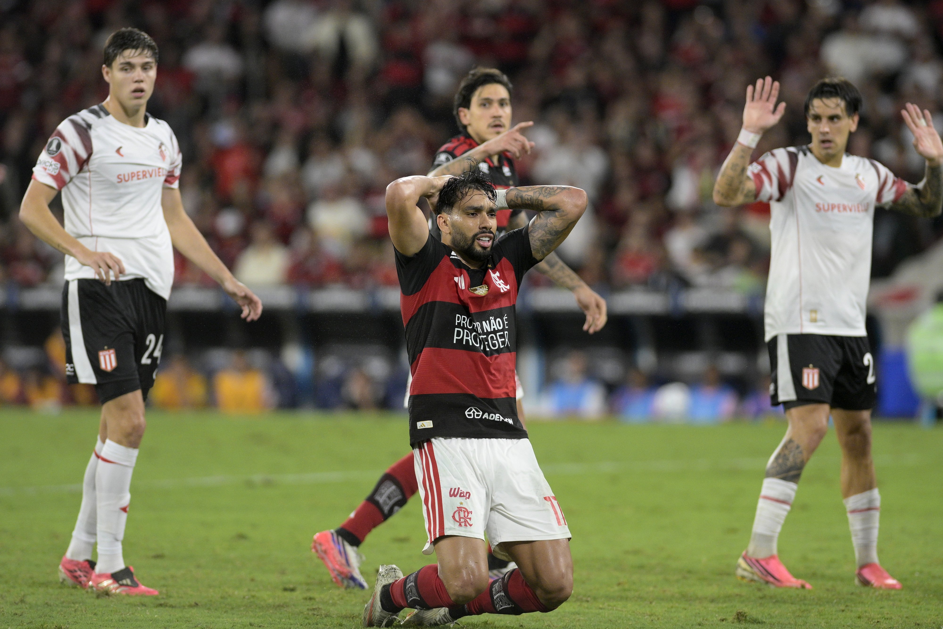 “Maracanazzo”: Flamengo é eliminado nos pênaltis pelo Estudiantes