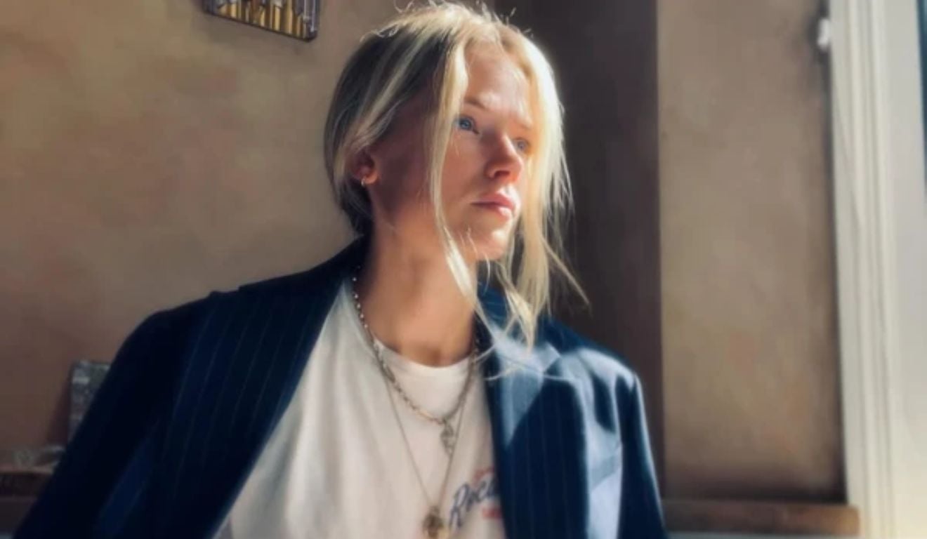 “Doula da morte”: quem é Gabriella Wilde, atriz que acompanha pessoas no fim da vida