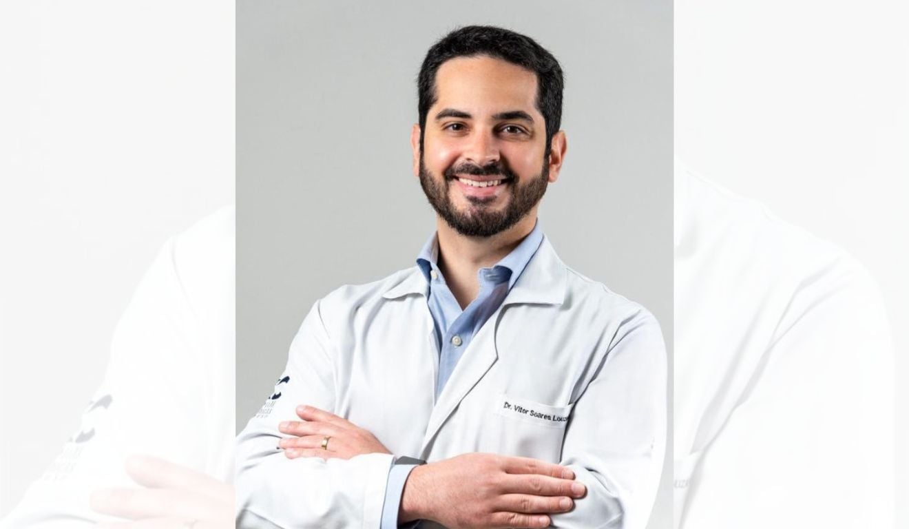 Médico por influência dos pais, Vitor Louzada chega à Assembleia após dois anos na política