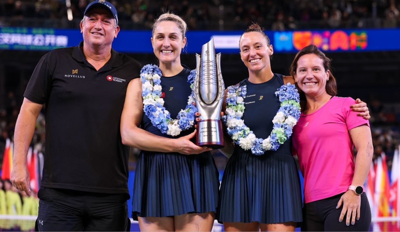 Luisa Stefani é campeã em Wuhan e se torna a dupla número 1 do ano com Dabrowski