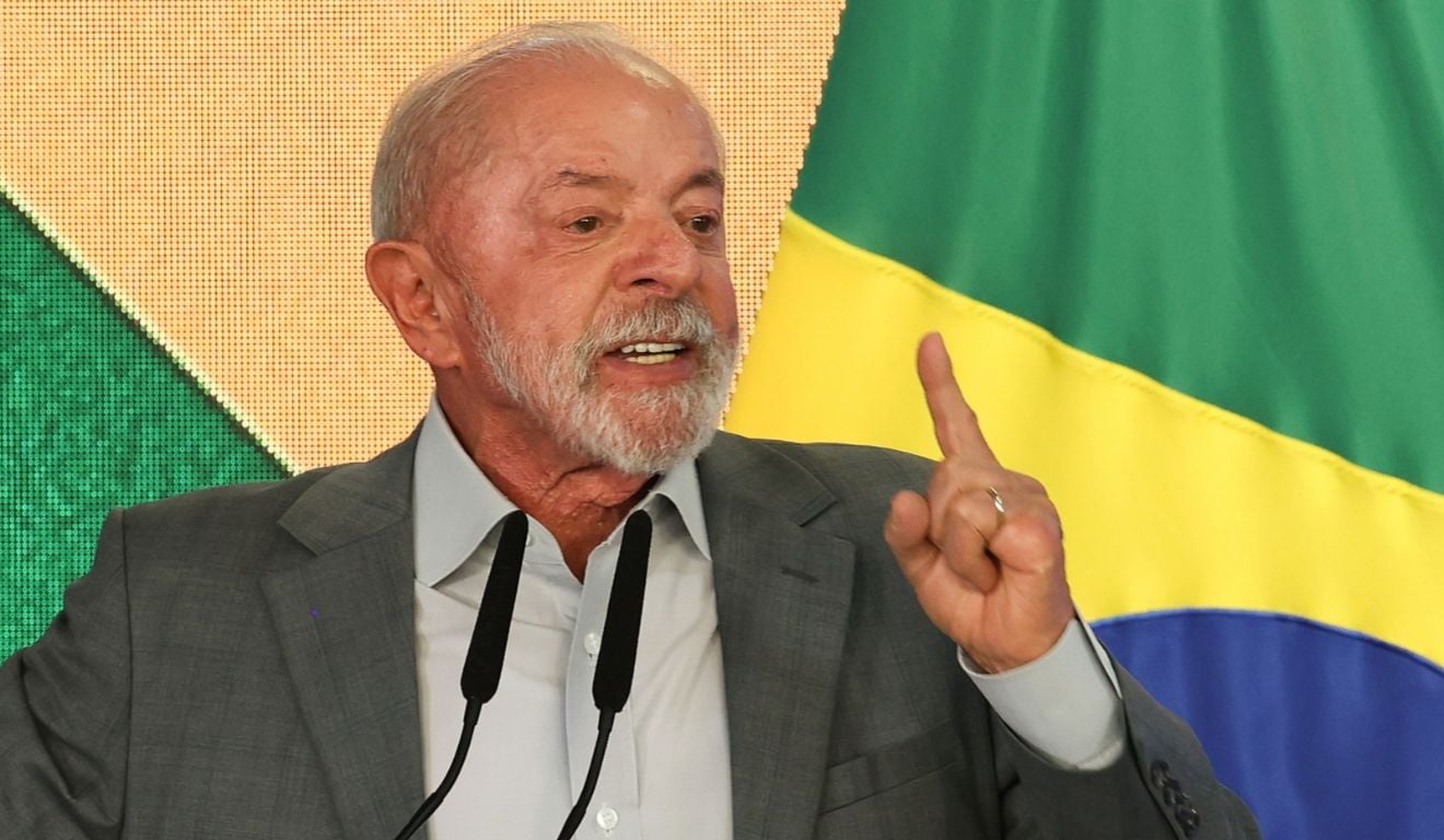Lula aceita condições de Flávio Bolsonaro para quebra de sigilos, diz Camilo Santana