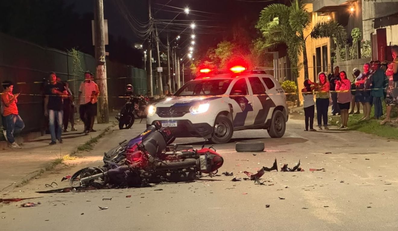 Motociclista morre em acidente entre motos e caminhonete em Cariacica