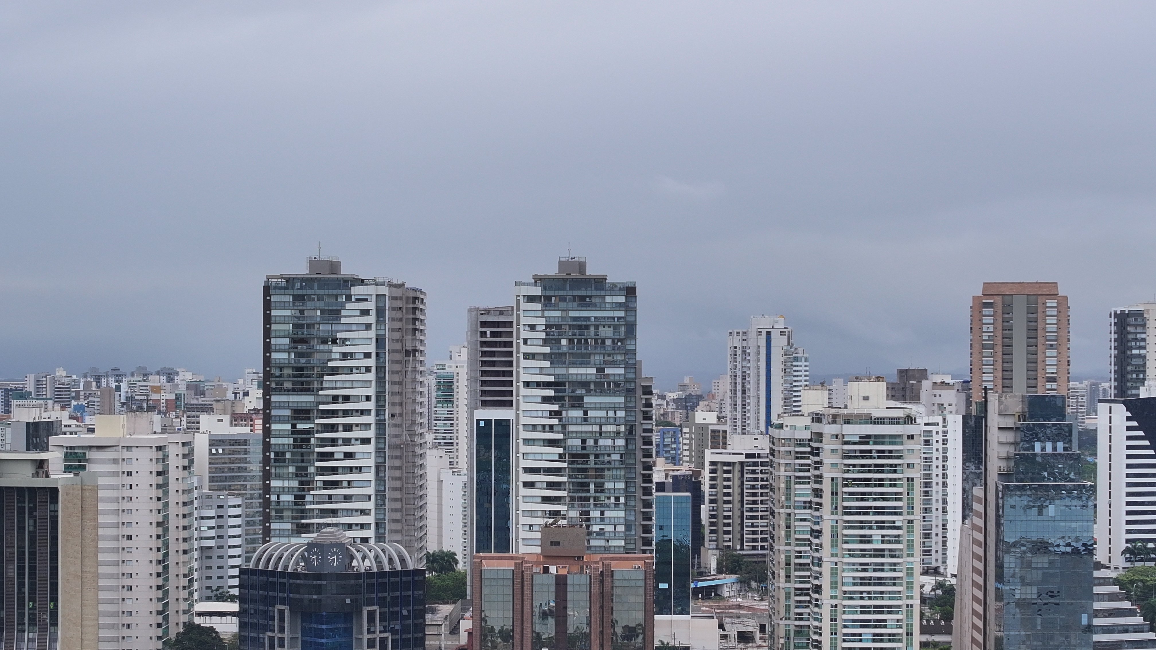 Tempestade, vento e granizo: Inmet emite alertas para cidades do ES