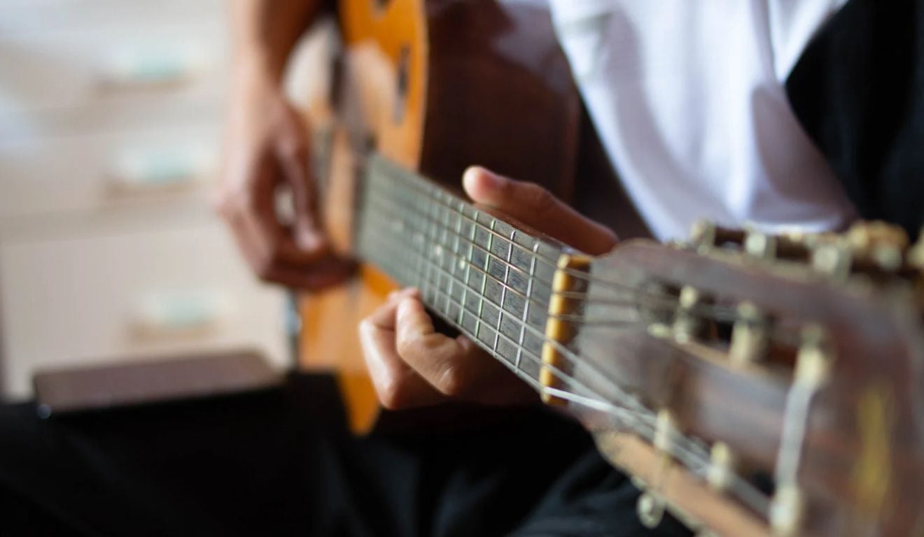 Serra e Vitória abrem vagas gratuitas para aulas de música, balé e violão