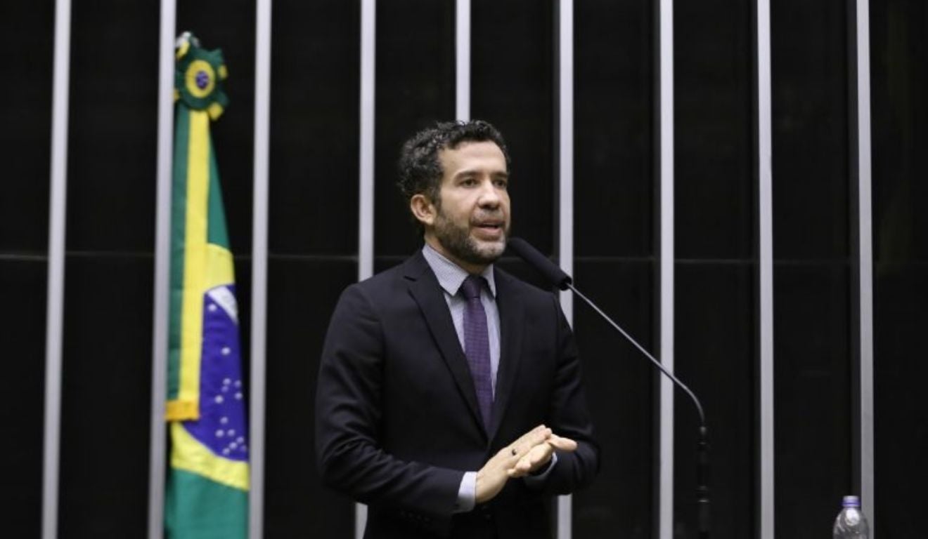 Janones tem previsão de alta médica após internação por arritmia cardíaca