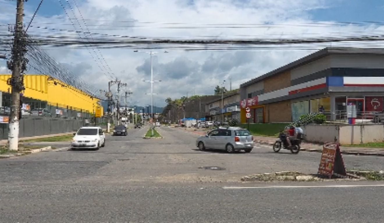 Jovem é baleado no ombro enquanto “dava grau” em encontro de motociclistas no ES